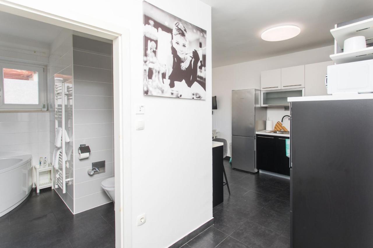 Ferienwohnung Beus Downtown Split Exterior foto